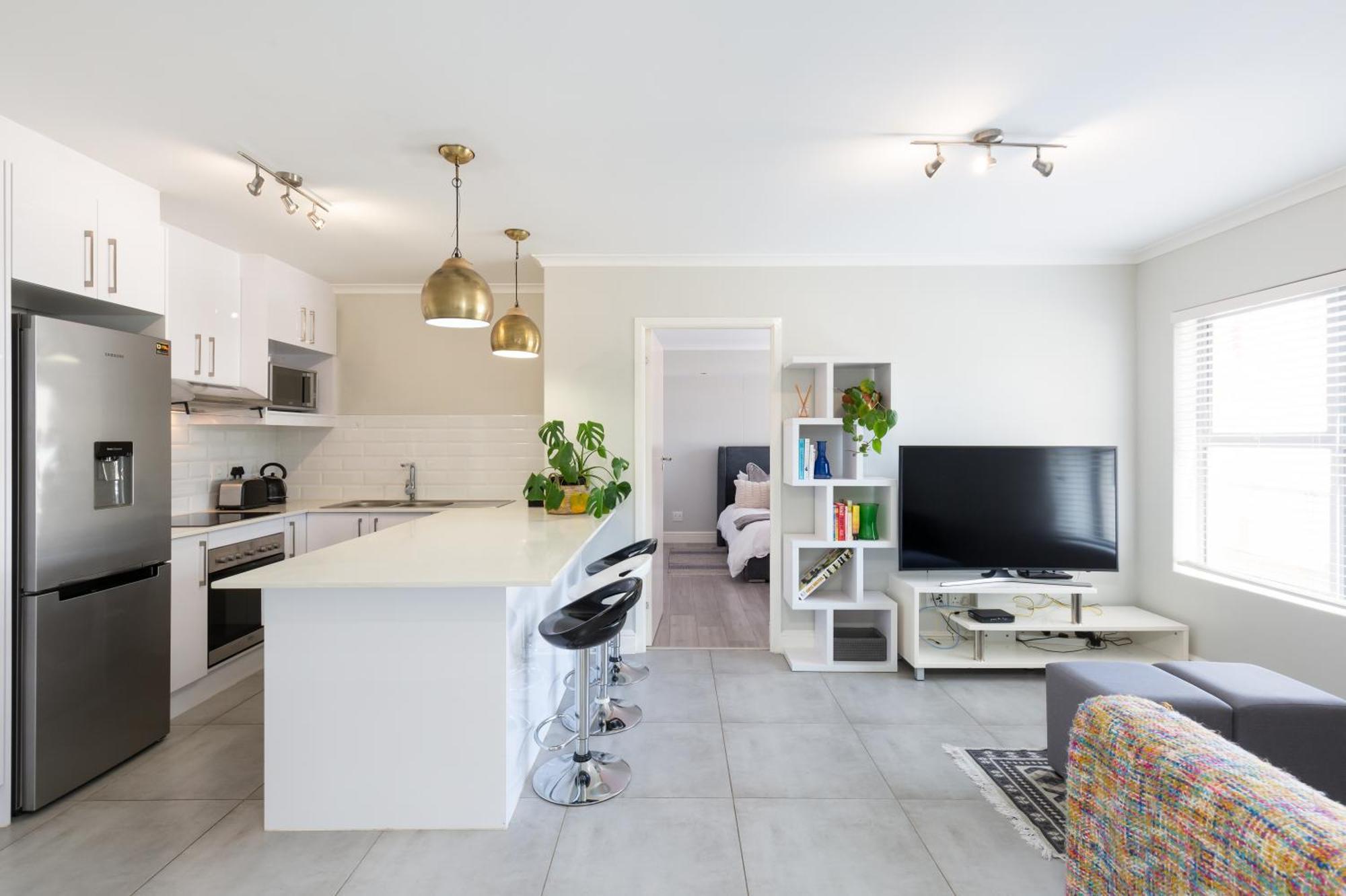 Paragon Devils Peak 3 Bed 2 Bath Kapstadt