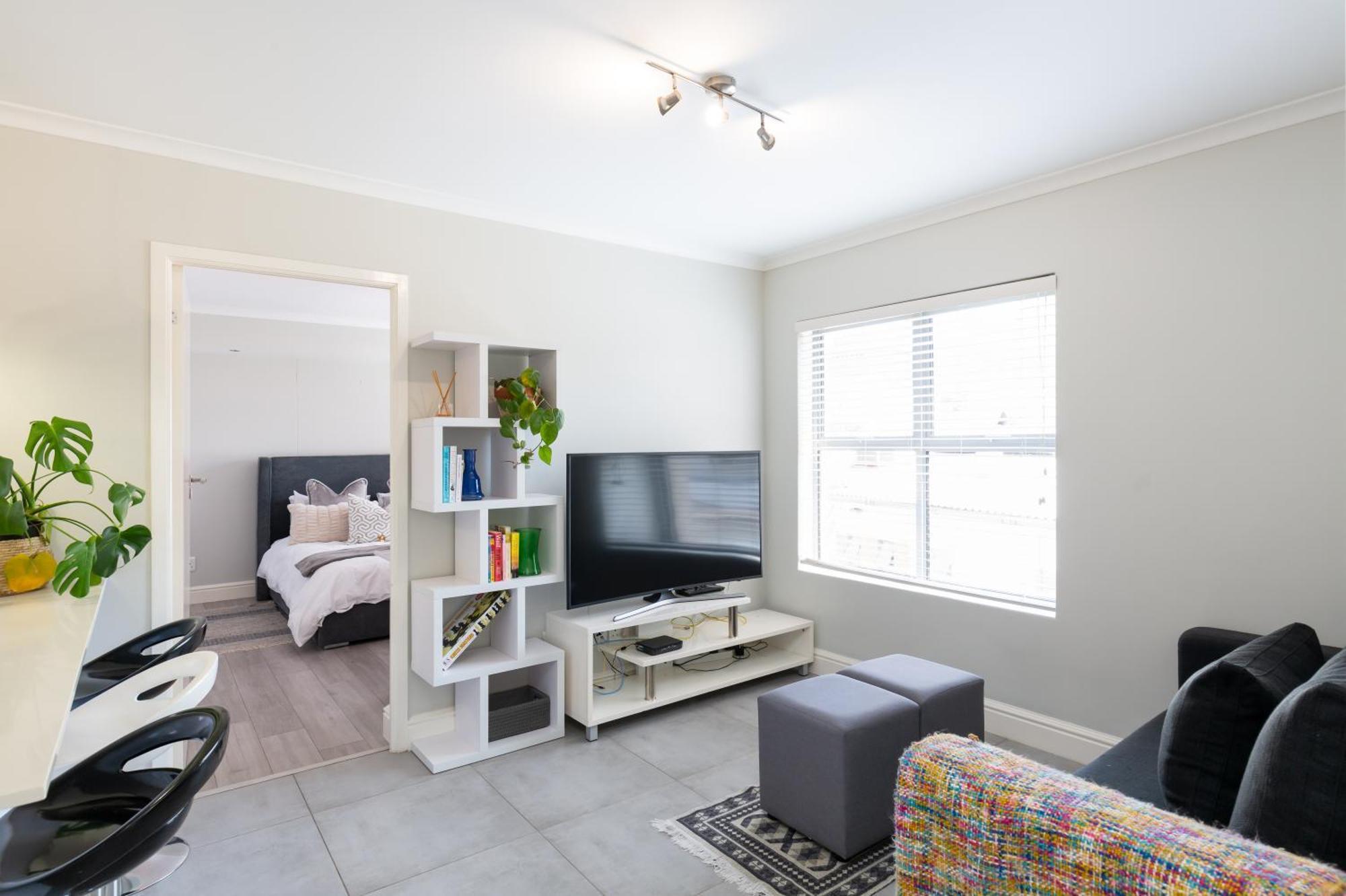Paragon Devils Peak 3 Bed 2 Bath Kapstadt